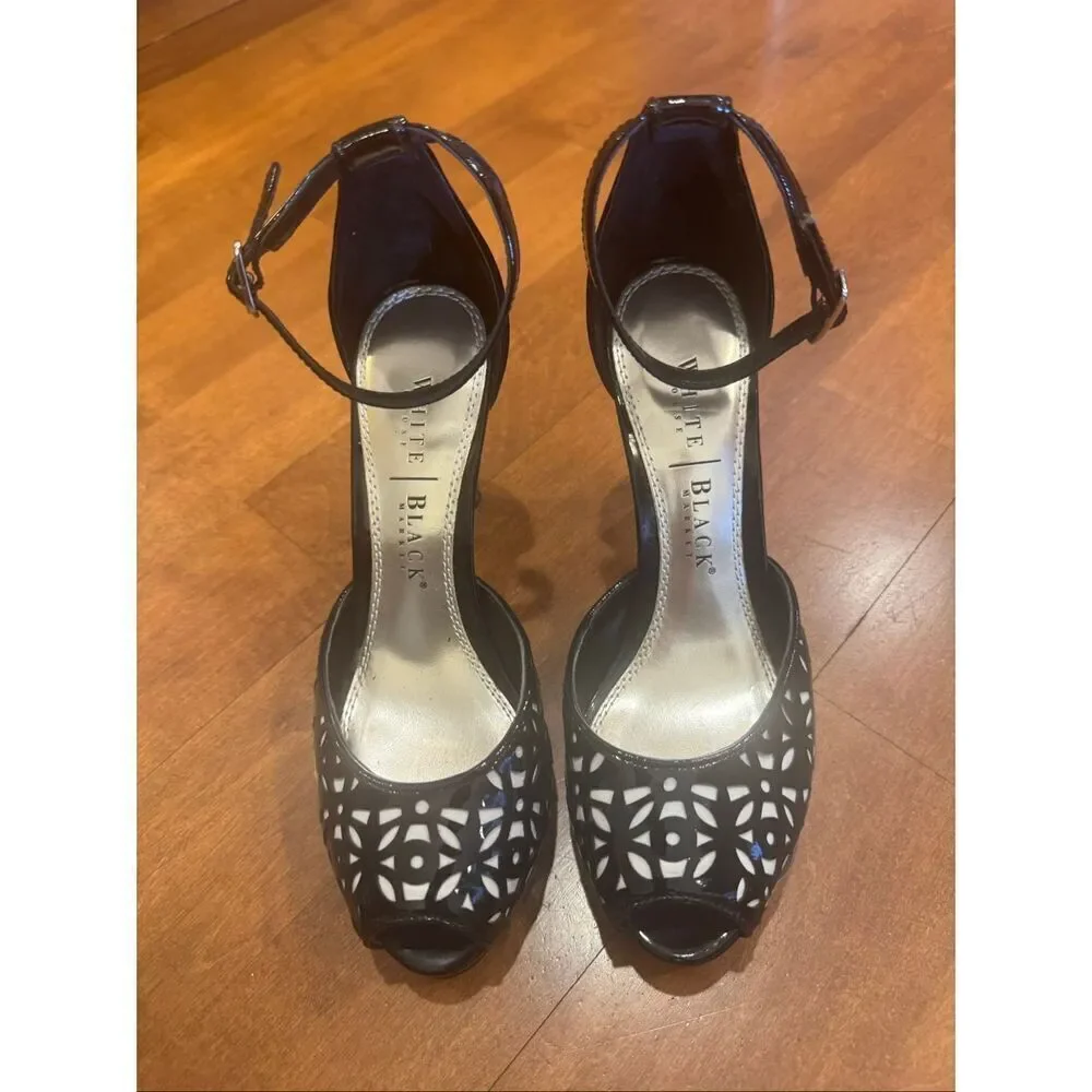 White House Black Market woman’s white